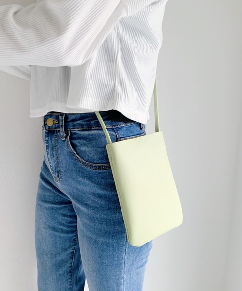 CLEA(クレア)の「PUスクエアスマホショルダー/マルチウェイバッグ(ショルダーバッグ・レディース・ベージュ/ブラック/アイボリー/ブラウン/ミント/ゴールド/シルバー・FREE)」の5枚目の写真