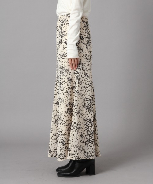 LOWRYS FARM（ローリーズファーム）の「ガラマーメイドスカート　863184（スカート・レディース・アイボリー/ベージュ/ブラック/ホワイト/イエロー・FREE）」の15枚目の写真