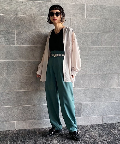 PAGEBOY（ページボーイ）の「シアースタンドカラーシャツ（シャツ/ブラウス・レディース・ホワイト/パープル/ブラック/グレイッシュベージュ/テラコッタ・FREE）」の17枚目の写真