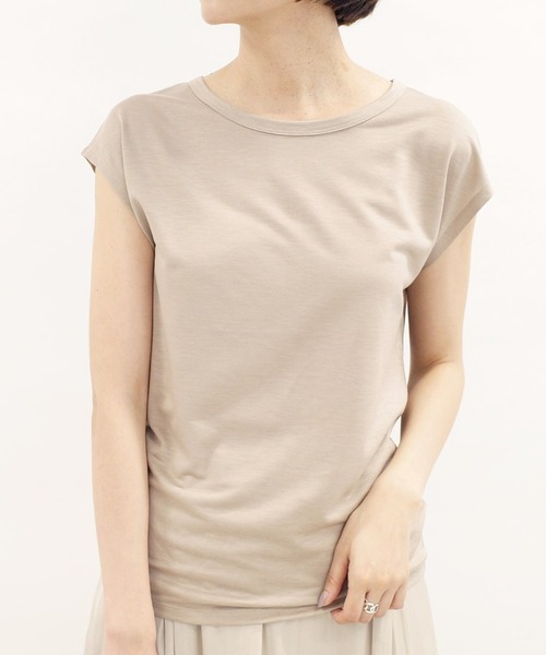 DouDou(ドゥドゥ)の「フレンチT(Tシャツ/カットソー・レディース・オフホワイト/ミント/グレー系その他/グレイッシュベージュ/ライトベージュ/チャコールグレー・SMALL/MEDIUM)」の5枚目の写真
