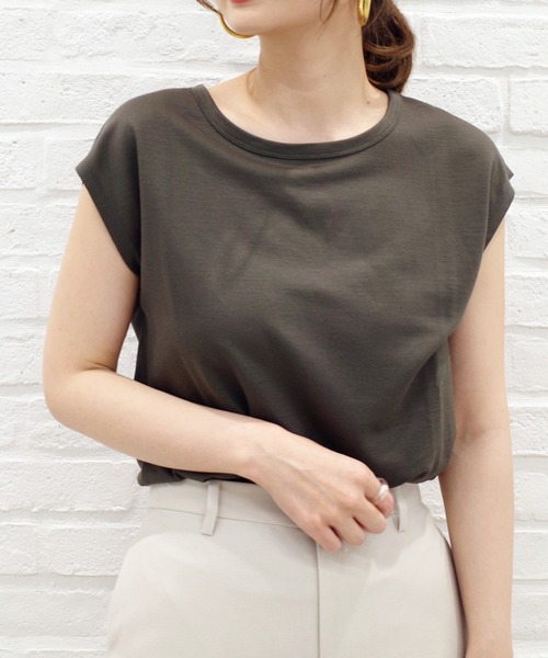 DouDou(ドゥドゥ)の「フレンチT(Tシャツ/カットソー・レディース・オフホワイト/ミント/グレー系その他/グレイッシュベージュ/ライトベージュ/チャコールグレー・SMALL/MEDIUM)」の3枚目の写真