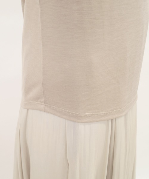 DouDou(ドゥドゥ)の「フレンチT(Tシャツ/カットソー・レディース・オフホワイト/ミント/グレー系その他/グレイッシュベージュ/ライトベージュ/チャコールグレー・SMALL/MEDIUM)」の12枚目の写真