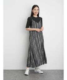 Vネックバックタックキャミワンピース *●