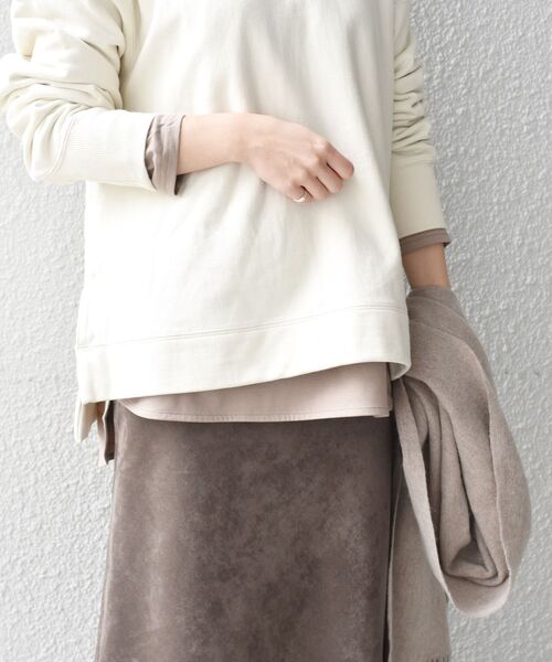 SHIPS（シップス）の「ラウンドへムビッグプルオーバー（Tシャツ/カットソー・レディース・ホワイト/ライトグリーン/ラベンダー/キャメル/ライトホワイト/ベージュ/ダークグレー/ピンク・ONE SIZE）」の8枚目の写真