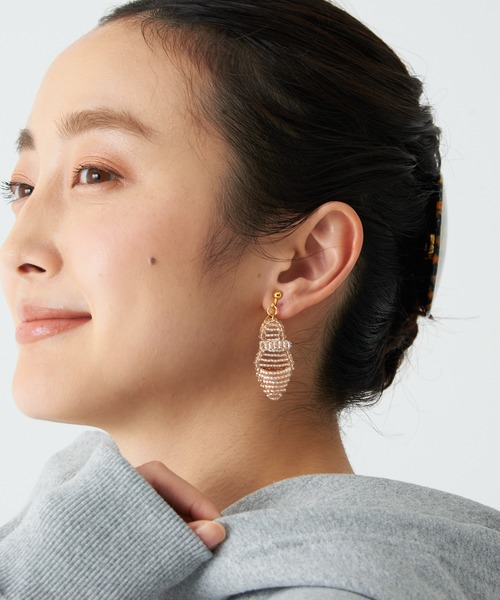 THEATRE PRODUCTS(シアタープロダクツ)の「ビーズストラップサンダルイヤリング(イヤリング・レディース・ホワイト/ブルー/ピンク/バーガンディー・FREE)」の17枚目の写真