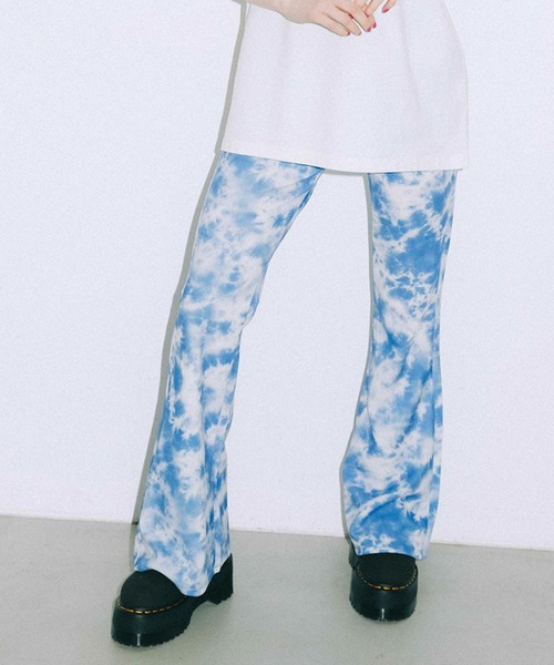 X-girl（エックスガール）の「MULTI PATTERN EASY FLARE PANTS（その他パンツ・レディース・ホワイト/ブラック/オレンジ/ブルー/マルチ・S/M/XS）」の9枚目の写真