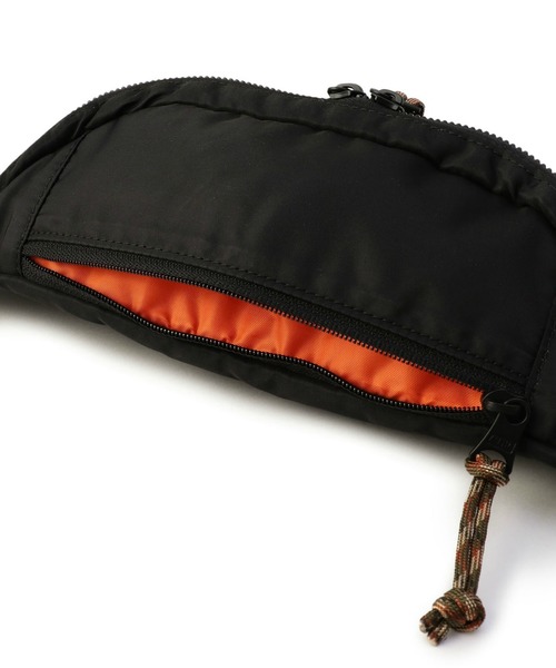 Alpha Industries（アルファインダストリーズ）の「ウエストバッグ コーデュラ（ボディバッグ/ウエストポーチ・メンズ・ブラック/グレー/グリーン・FREE）」の9枚目の写真