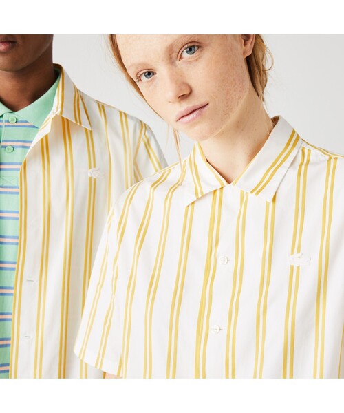 LACOSTE L!VE（ラコステライブ）の「LACOSTE L!VE ダブルストライプオープンネックシャツ（シャツ/ブラウス・メンズ・ホワイト×イエロー・S/M/L/XS）」の2枚目の写真