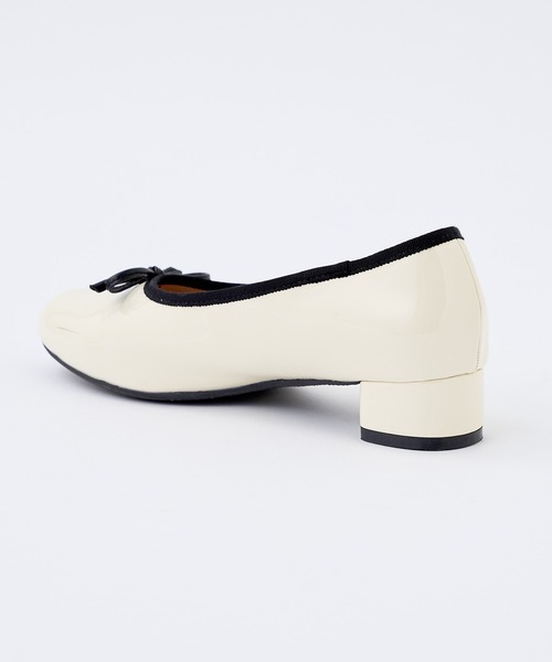 one after another NICE CLAUP（ワンアフターアナザーナイスクラップ）の「ヒールアップバレエシューズ（パンプス・レディース・ブラック/アイボリー・LL/S/M/L）」の20枚目の写真