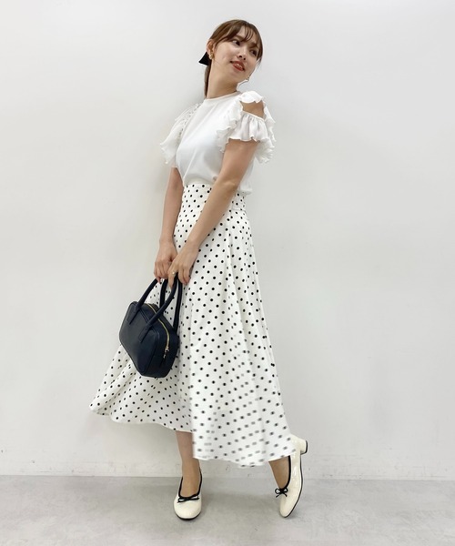 one after another NICE CLAUP（ワンアフターアナザーナイスクラップ）の「ヒールアップバレエシューズ（パンプス・レディース・ブラック/アイボリー・LL/S/M/L）」の4枚目の写真