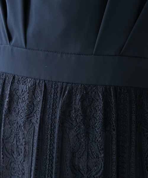 AIMER（エメ）の「パネルレースセミタイトミモレ丈パーティードレス（ドレス・レディース・オレンジ/ネイビー/スモーキーグリーン系/グレー・MEDIUM）」の19枚目の写真