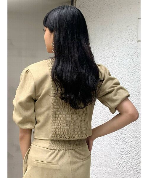 EMODA（エモダ）の「フロントギャザーショートトップ（Tシャツ/カットソー・レディース・カーキ/ブラック/ブラウン/グレー・FREE）」の11枚目の写真