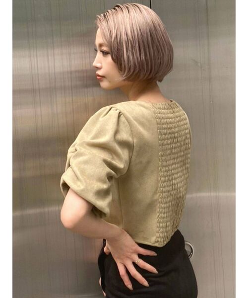 EMODA（エモダ）の「フロントギャザーショートトップ（Tシャツ/カットソー・レディース・カーキ/ブラック/ブラウン/グレー・FREE）」の15枚目の写真