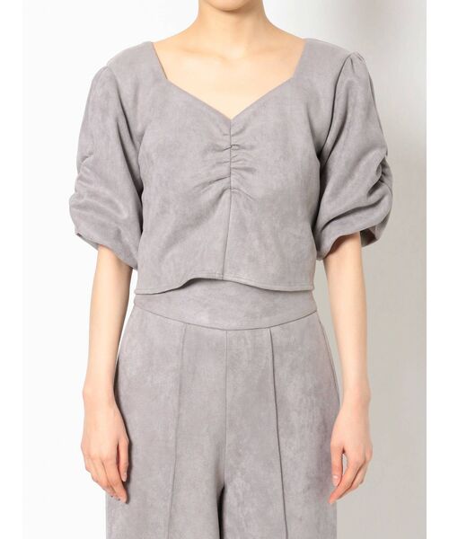 EMODA（エモダ）の「フロントギャザーショートトップ（Tシャツ/カットソー・レディース・カーキ/ブラック/ブラウン/グレー・FREE）」の22枚目の写真