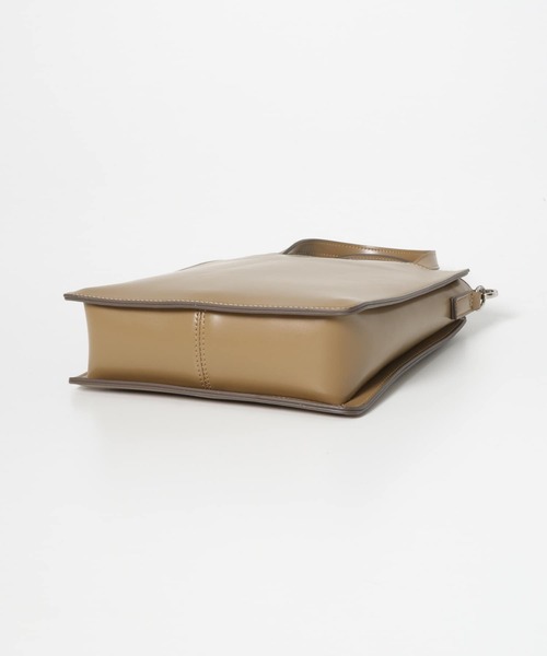 SENSE OF PLACE by URBAN RESEARCH（センスオブプレイスバイアーバンリサーチ）の「2WAYスクエアミニトートバッグ（ショルダーバッグ・レディース・ブラック/ベージュ/カーキ・ONE）」の11枚目の写真