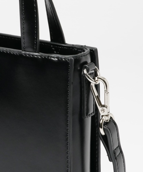 SENSE OF PLACE by URBAN RESEARCH（センスオブプレイスバイアーバンリサーチ）の「2WAYスクエアミニトートバッグ（ショルダーバッグ・レディース・ブラック/ベージュ/カーキ・ONE）」の15枚目の写真