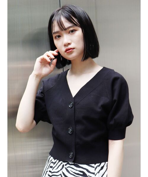 MURUA（ムルーア）の「ニットクロップドカーデトップス（カーディガン/ボレロ・レディース・ブラック/アイボリー/グリーン・FREE）」の9枚目の写真
