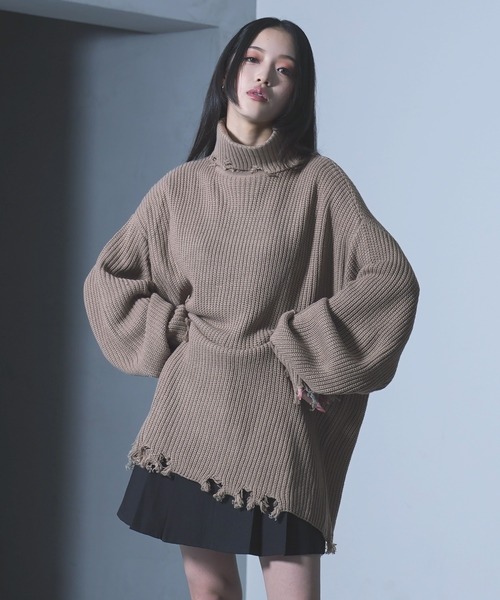 G.O.C（ジーオーシー）の「ダメージタートルネックニット（ニット