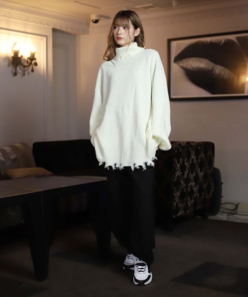 G.O.C（ジーオーシー）の「ダメージタートルネックニット（ニット/セーター・メンズ・ブラック/オフホワイト/グレイッシュベージュ/パープル・LARGE/MEDIUM）」の5枚目の写真