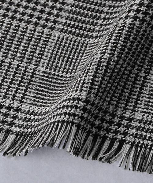 Fratelli Luigi（フラテッリルイージ）の「＜Fratelli Luigi (フラテッリ ルイージ) ＞ ジャカード グレンプレイド ストール（ストール/ショール・メンズ・グレー・FREE）」の3枚目の写真