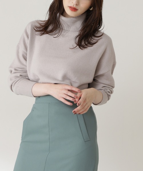 N.(N. Natural Beauty Basic)(エヌエヌナチュラルビューティーベーシック)の「◆ウールカシミヤタートルネックニット(ニット/セーター・レディース・ライトグレー/ライトブルー/ブラック/レッド/オフホワイト・MEDIUM)」の4枚目の写真
