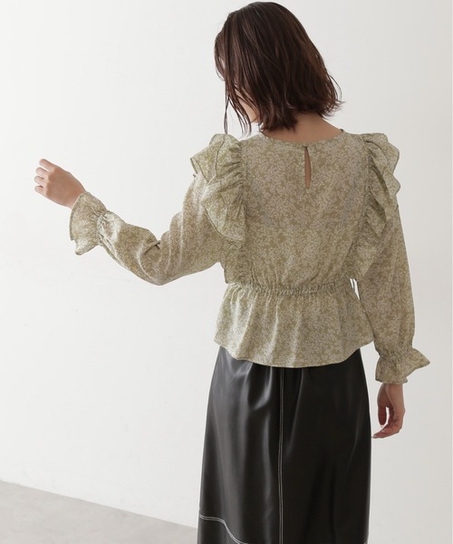 FREE'S MART（フリーズマート）の「◆肩フリル花柄ブラウス（シャツ/ブラウス・レディース・グリーン/ホワイト系その他/ブラック系その他・FREE）」の8枚目の写真