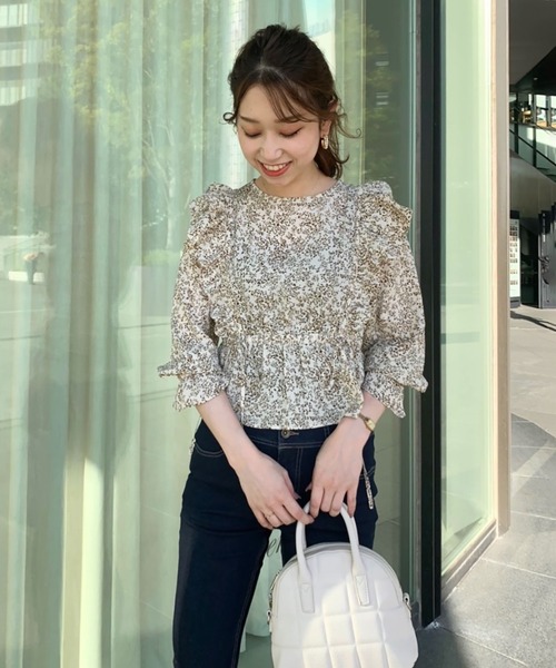 FREE'S MART（フリーズマート）の「◆肩フリル花柄ブラウス（シャツ/ブラウス・レディース・グリーン/ホワイト系その他/ブラック系その他・FREE）」の12枚目の写真