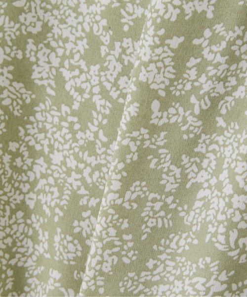 FREE'S MART（フリーズマート）の「◆肩フリル花柄ブラウス（シャツ/ブラウス・レディース・グリーン/ホワイト系その他/ブラック系その他・FREE）」の19枚目の写真