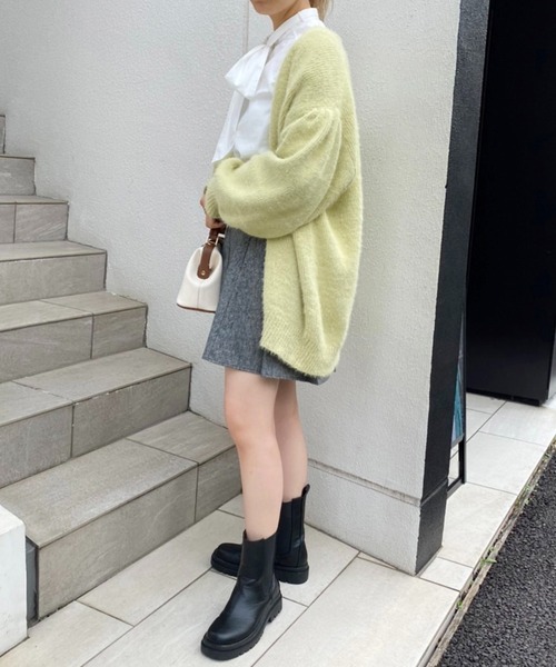 one after another NICE CLAUP(ワンアフターアナザーナイスクラップ)の「フェザービッグシルエットカーディガン(カーディガン/ボレロ・レディース・ベージュ/ピンク/イエロー/アイボリー/ブラウン・FREE)」の14枚目の写真