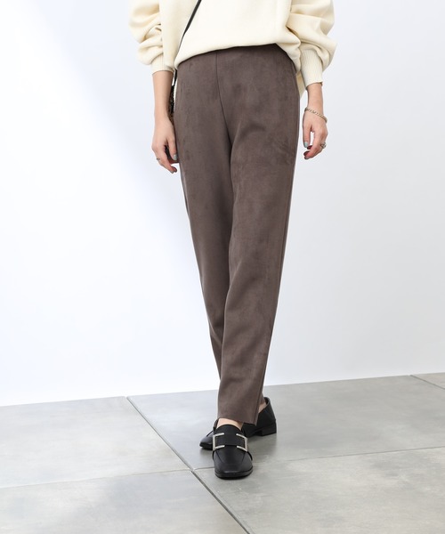 COLONY 2139(コロニートゥーワンスリーナイン)の「フェイクスエードストレッチレギンスパンツ(その他パンツ・レディース・モカ/ブラック・LARGE/SMALL/MEDIUM)」の12枚目の写真