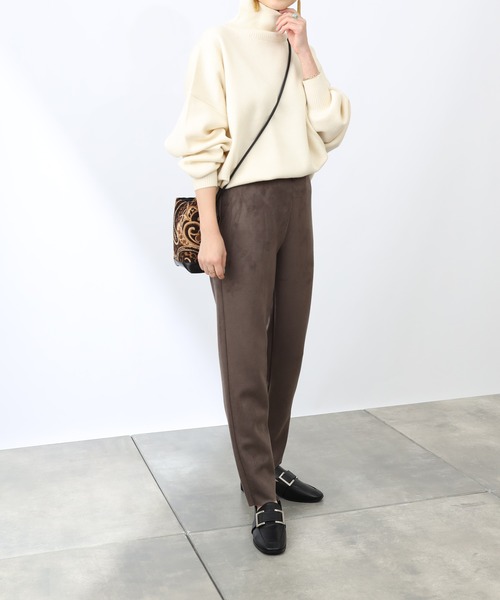 COLONY 2139(コロニートゥーワンスリーナイン)の「フェイクスエードストレッチレギンスパンツ(その他パンツ・レディース・モカ/ブラック・LARGE/SMALL/MEDIUM)」の8枚目の写真