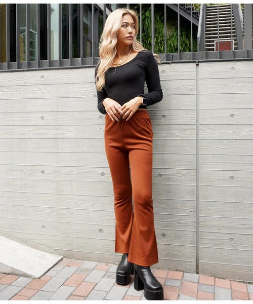 ANAP（アナップ）の「クロップドタイトロンT（Tシャツ/カットソー・レディース・ブラック/オフホワイト/グレイッシュベージュ/ベージュ/グレー/オリーブ・FREE）」の11枚目の写真