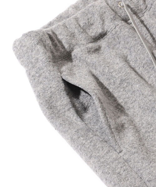 BEAMS LIGHTS(ビームスライツ)の「BEAMS LIGHTS / スライバーニット イージー パンツ(その他パンツ・メンズ・グレー/ブラック・LARGE/SMALL/MEDIUM)」の5枚目の写真