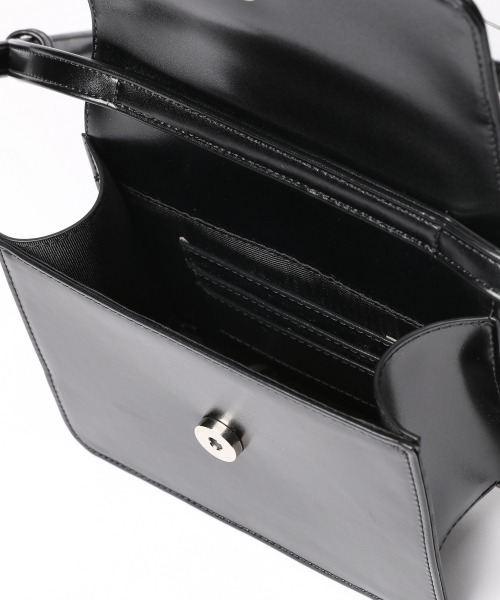 LOWRYS FARM（ローリーズファーム）の「ミニフラップショルダーバッグ　254936（ショルダーバッグ・レディース・ブラック/グリーン/アイボリー・FREE）」の13枚目の写真