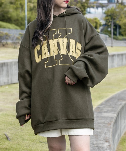 PairPair（ペアペア）の「裏起毛カレッジロゴフーディー(ユニセックス)（パーカー・レディース・グレイッシュブルー/スミクロ/オートミール・FREE）」の20枚目の写真