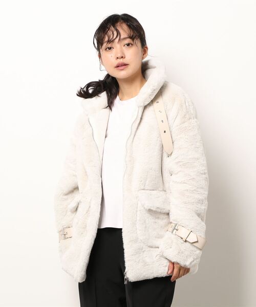 おしゃれスタ(オシャレスタ)の「もこもこボア レザーパイピングジャケット(その他アウター・レディース・ホワイト/グリーン・M/L/XL)」の3枚目の写真