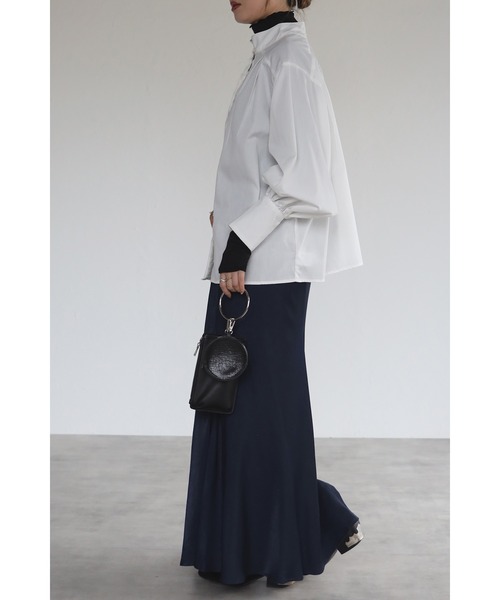 Bonjour Sagan（ボンジュールサガン）の「サイドスリットサテンフレアスカート（スカート・レディース・マスタード/ネイビー・FREE）」の22枚目の写真