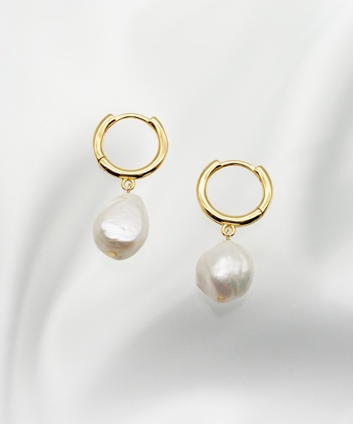 SIGNAL(シグナル)の「【ZOZO限定】Pearl Hoop Pierce / パールフープピアス(ピアス(両耳用)・レディース・シルバー/ゴールド・FREE)」の11枚目の写真
