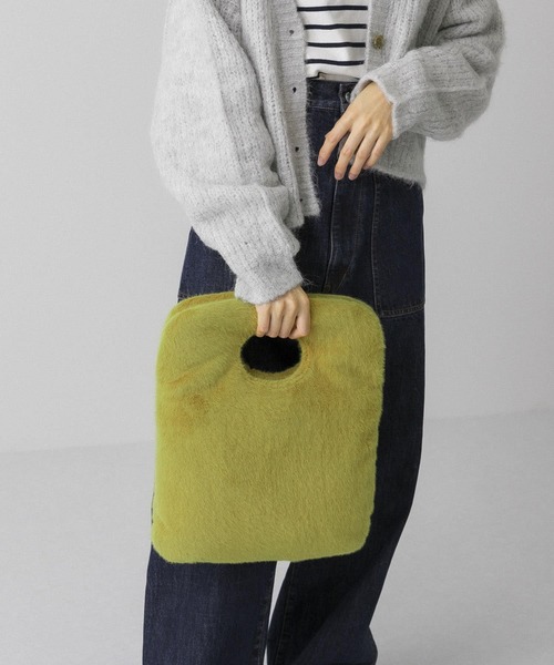 KBF（ケイビーエフ）の「パファーBAG（ハンドバッグ・レディース・ホワイト/ブラック/グリーン系その他・ONE）」の11枚目の写真