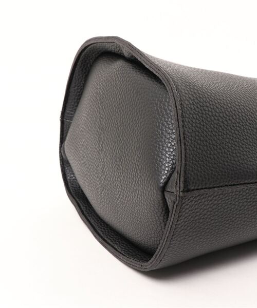 AULI（アウリィ）の「【2WAY】バケット型ショルダー/ハンドバッグ（ショルダーバッグ・レディース・ライトグレー/ブラック/キャメル・FREE）」の5枚目の写真