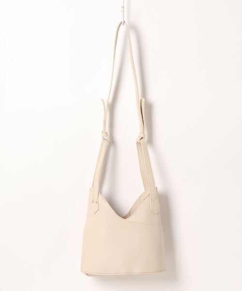 AULI（アウリィ）の「【2WAY】バケット型ショルダー/ハンドバッグ（ショルダーバッグ・レディース・ライトグレー/ブラック/キャメル・FREE）」の11枚目の写真
