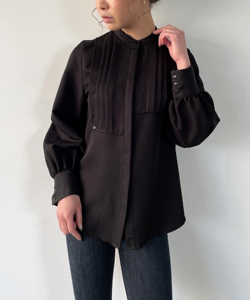 JUNOAH（ジュノア）の「アシンメトリーケープブラウス（シャツ/ブラウス・レディース・ホワイト/テラコッタ/ベージュ/ネイビー/ブラック/カーキ/ブルー/グリーン・X-LARGE/LARGE/MEDIUM）」の21枚目の写真