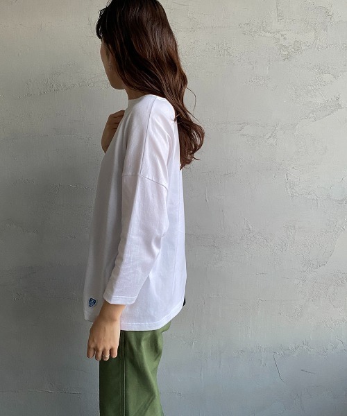 ORCIVAL（オーシバル）の「[ORCIVAL/オーシバル] 別注 7分袖ボートネックワイドTシャツ（Tシャツ/カットソー・レディース・ホワイト/ブラック/ホワイト×レッド/ホワイト×ネイビー/ベージュ系・1）」の20枚目の写真