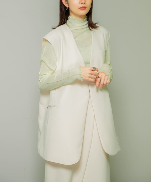 KBF（ケイビーエフ）の「ラウンドノーカラーベスト（その他アウター