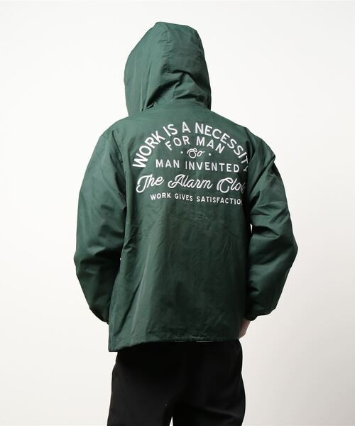 RODEO CROWNS WIDE BOWL（ロデオクラウンズワイドボウル）の「フーデット コーチジャケット（ナイロンジャケット・メンズ・ブラック/グリーン/ベージュ・MEDIUM/LARGE）」の4枚目の写真