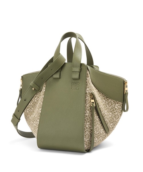 LOEWE（ロエベ）の「ハンモックバッグ スモール (アナグラムジャカード&カーフ)（ハンドバッグ・レディース・グリーン系その他・ONE SIZE）」の2枚目の写真