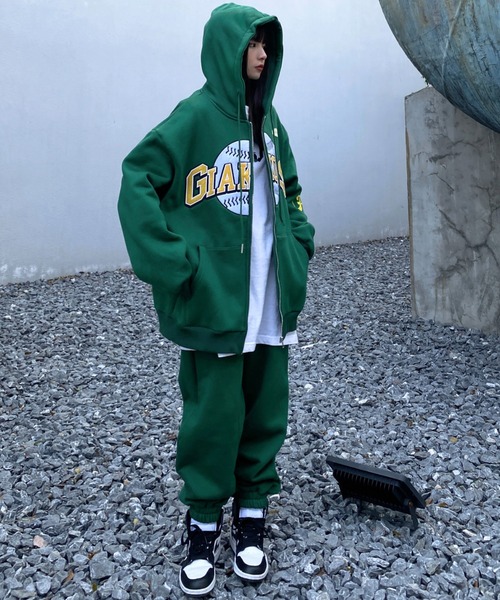 ARULE（アルール）の「A'GEM/9 × .kom『ARULE/アルール』アーチロゴ ベースボール グラフィック ジップアップパーカー（パーカー・レディース・ブラック/ブラウン/グリーン・L/M）」の20枚目の写真