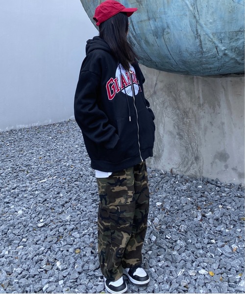 ARULE（アルール）の「A'GEM/9 × .kom『ARULE/アルール』アーチロゴ ベースボール グラフィック ジップアップパーカー（パーカー・レディース・ブラック/ブラウン/グリーン・L/M）」の6枚目の写真