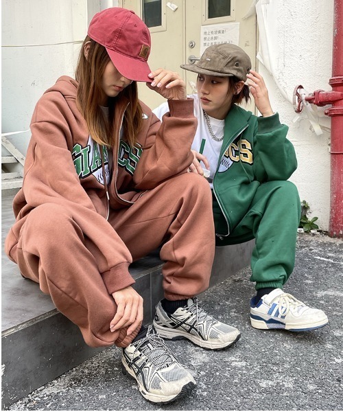 ARULE（アルール）の「A'GEM/9 × .kom『ARULE/アルール』アーチロゴ ベースボール グラフィック ジップアップパーカー（パーカー・レディース・ブラック/ブラウン/グリーン・L/M）」の18枚目の写真