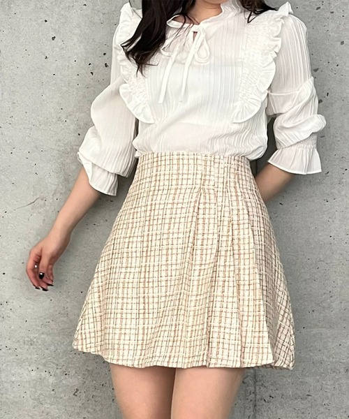 TITTY&CO.(ティティーアンドコー)の「【TITTY&CO.】サイドプリーツツイードスカート(スカート・レディース・ベージュ/ライトブルー・SMALL/MEDIUM)」の9枚目の写真